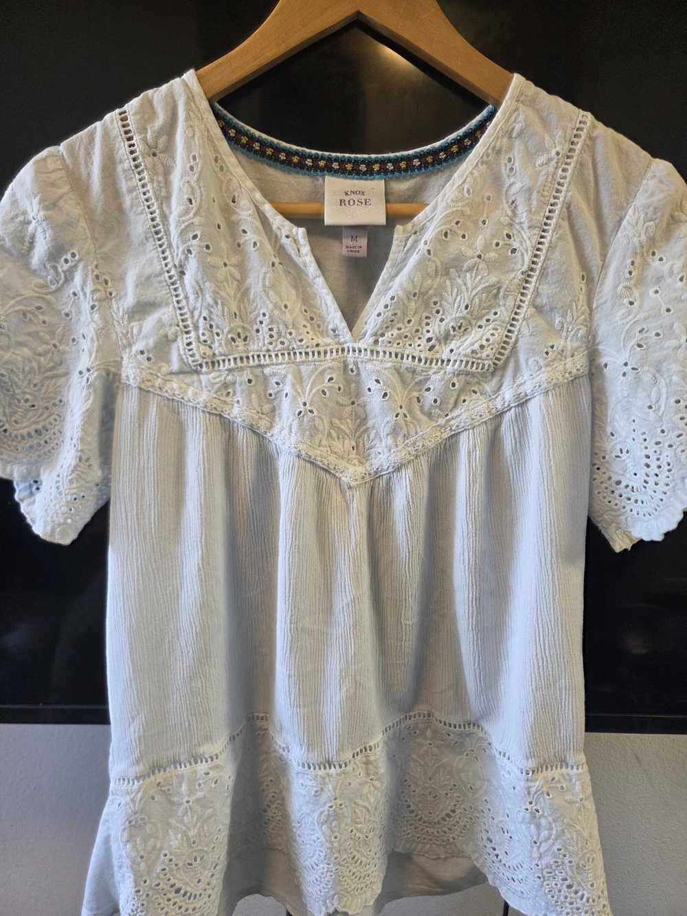 Knox Rose Women's Light Blue Eyelet Embroidered Blouse